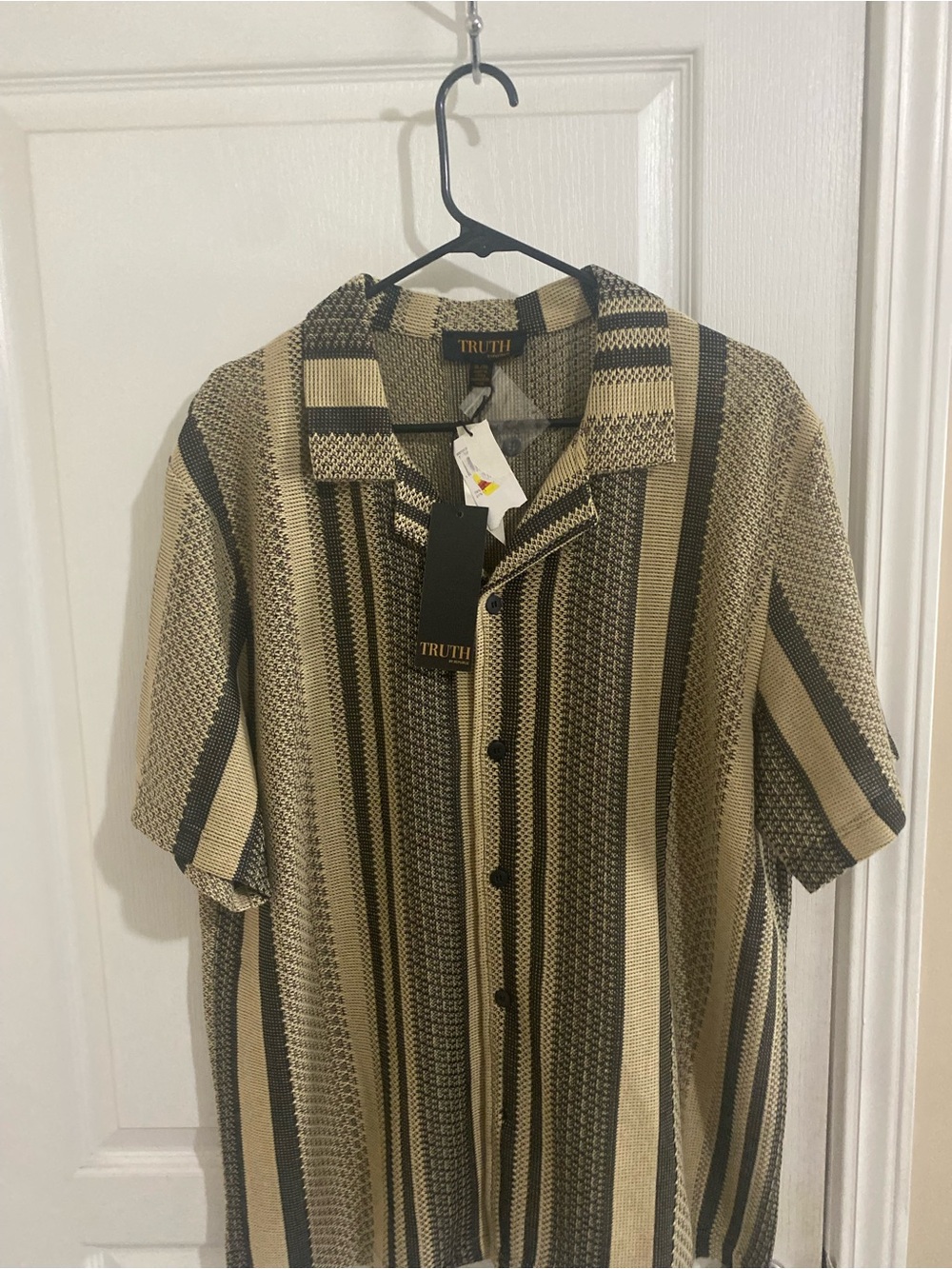 Truth Mens Striped Knit Short Sleeve Shirt in Beige and Black